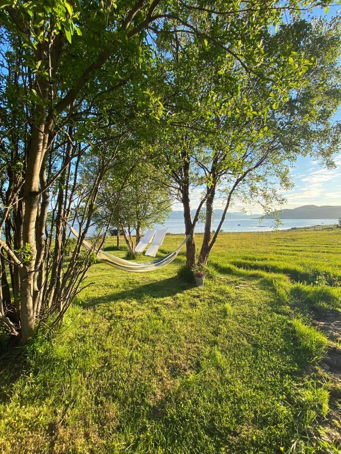 Unique And Charming Holiday Home With Fantastic Sea Views Тромсьо Екстериор снимка